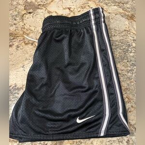 Men's Nike Dri-Fit Shorts  - Size Large 5" Inseam